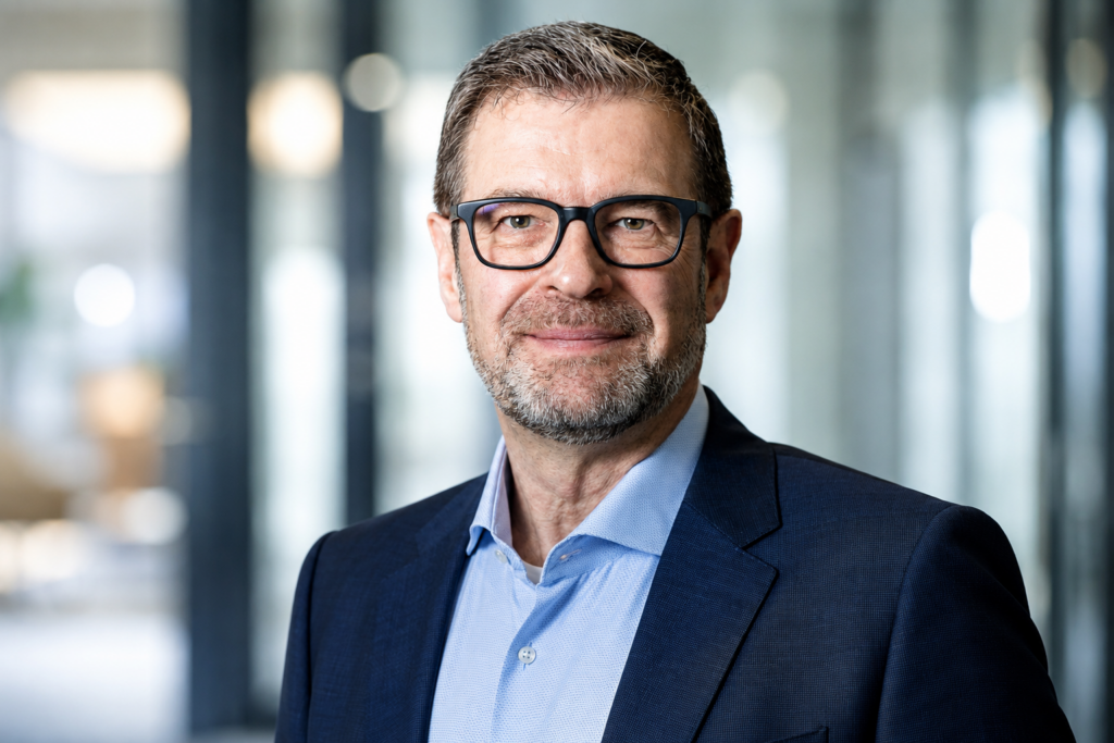 Roland Gebauer
FirstRate Vorsorge
Sachverständiger
Gutachter
Gutachten
Stellungnahmen
Maschinenbau